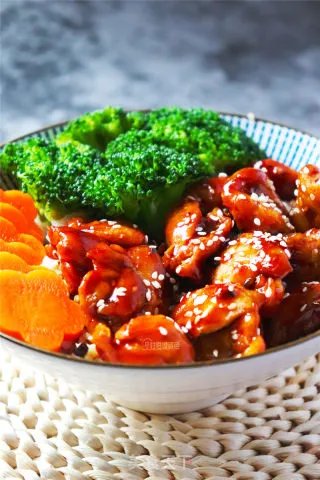 照烧鸡腿饭