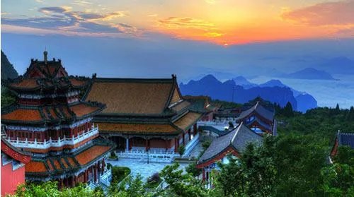 张家界有什么好的旅游公司吗?