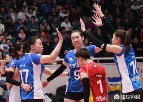 决赛第六场,对于上海女排主教练王之腾的换人问题你怎么看?