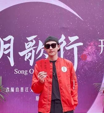暴风眼的男主演过哪些电视剧?