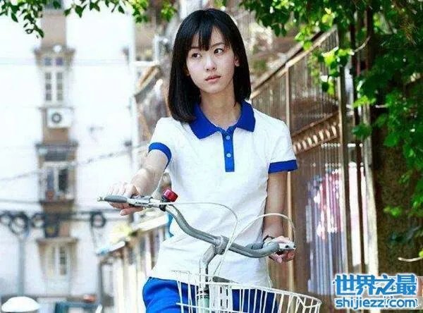 最美校花陈都灵高中丑事曝光,被渣男上过(禽兽)