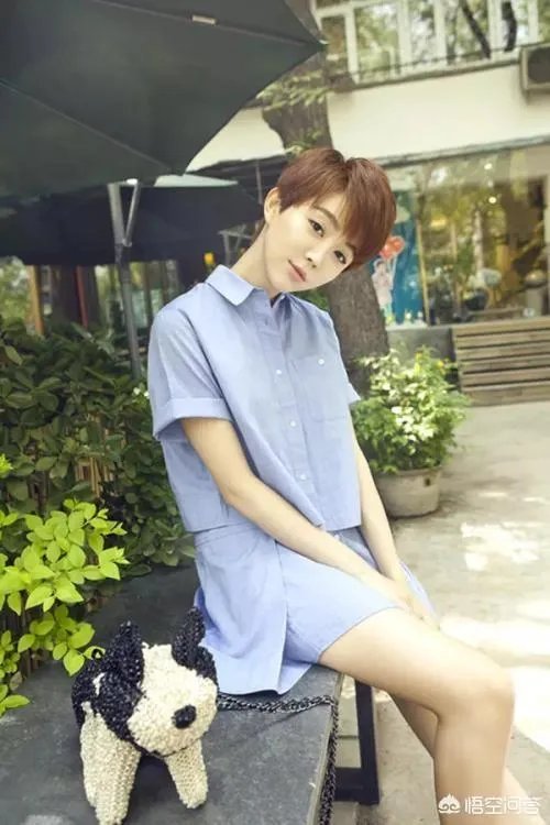 你知道李小璐的闺蜜团中还有个姜妍吗?