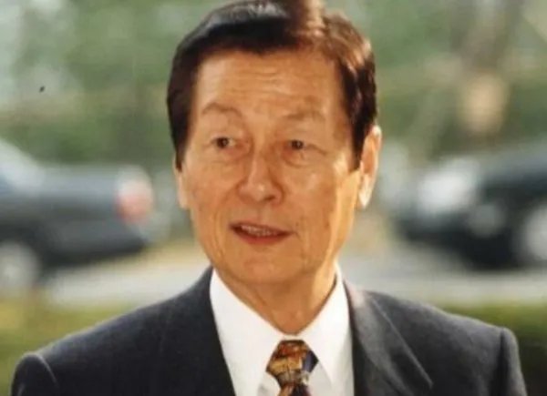 乐天创始人和朴槿惠之间有什么牵连？