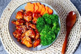 照烧鸡腿饭