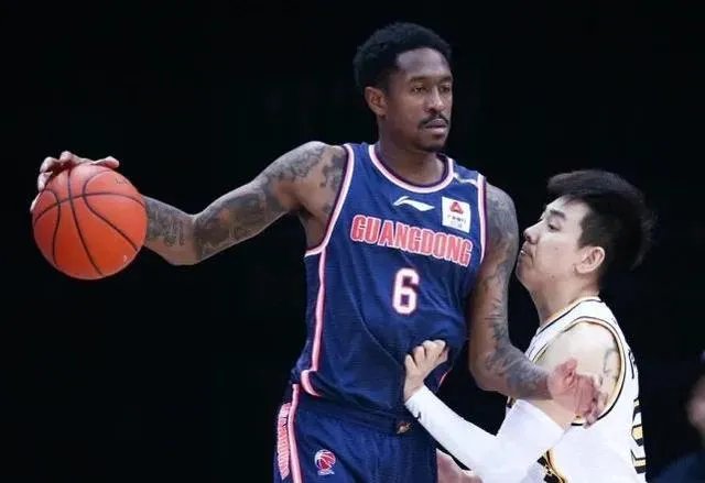 领先24分险些被广厦男篮逆转,广东队到底发生了什么?你怎么看?