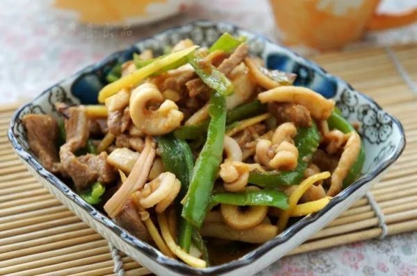 炒鱿鱼的家常做法是什么?