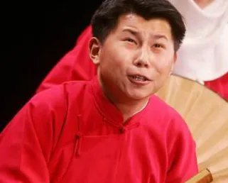 何云伟发长文示好郭德纲,如果再回德云社,郭德纲喊他徒弟还是师弟?