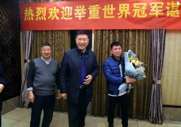 谌利军说冠军也是普通人,他为什么会这么说?