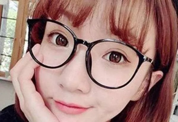 一般女生戴眼镜会对自己的颜值有什么影响?