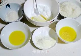 椰子奶酥包