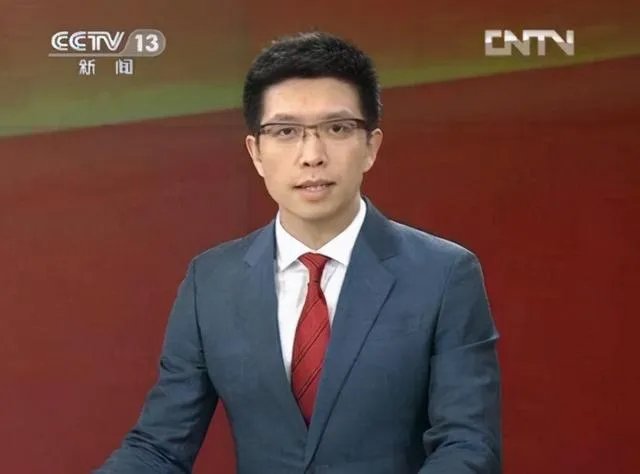 手语老师周晔,直播25年“不说话”,一开口想给朱广权一巴掌,为什么?