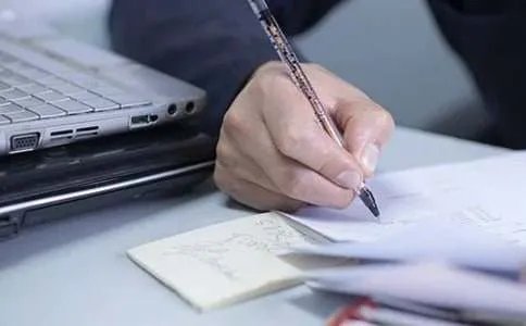 以吃为话题的作文
