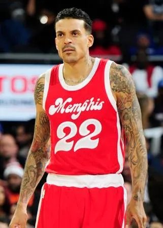 NBA历史上有没有没过半场就绝杀的比赛?