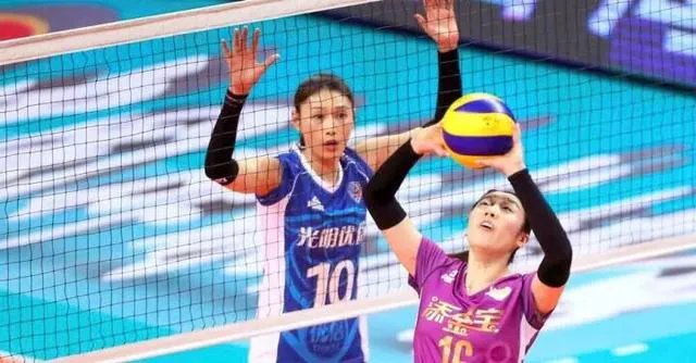 决赛第六场,对于上海女排主教练王之腾的换人问题你怎么看?