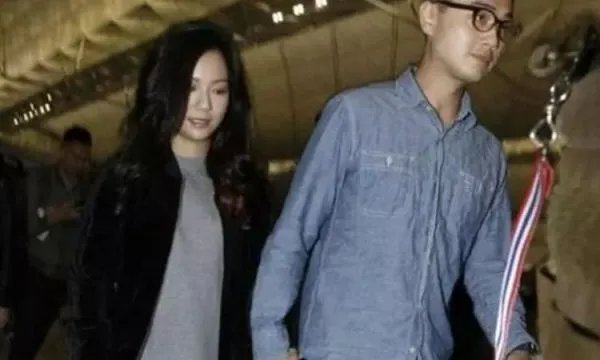 郑俊弘何雁诗结婚,为何其中一方被称“劈腿王”呢?
