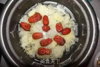 丑耳红枣羹