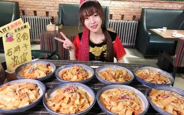 央视再评大胃王吃播,那些浪费粮食严重的人有多可耻?